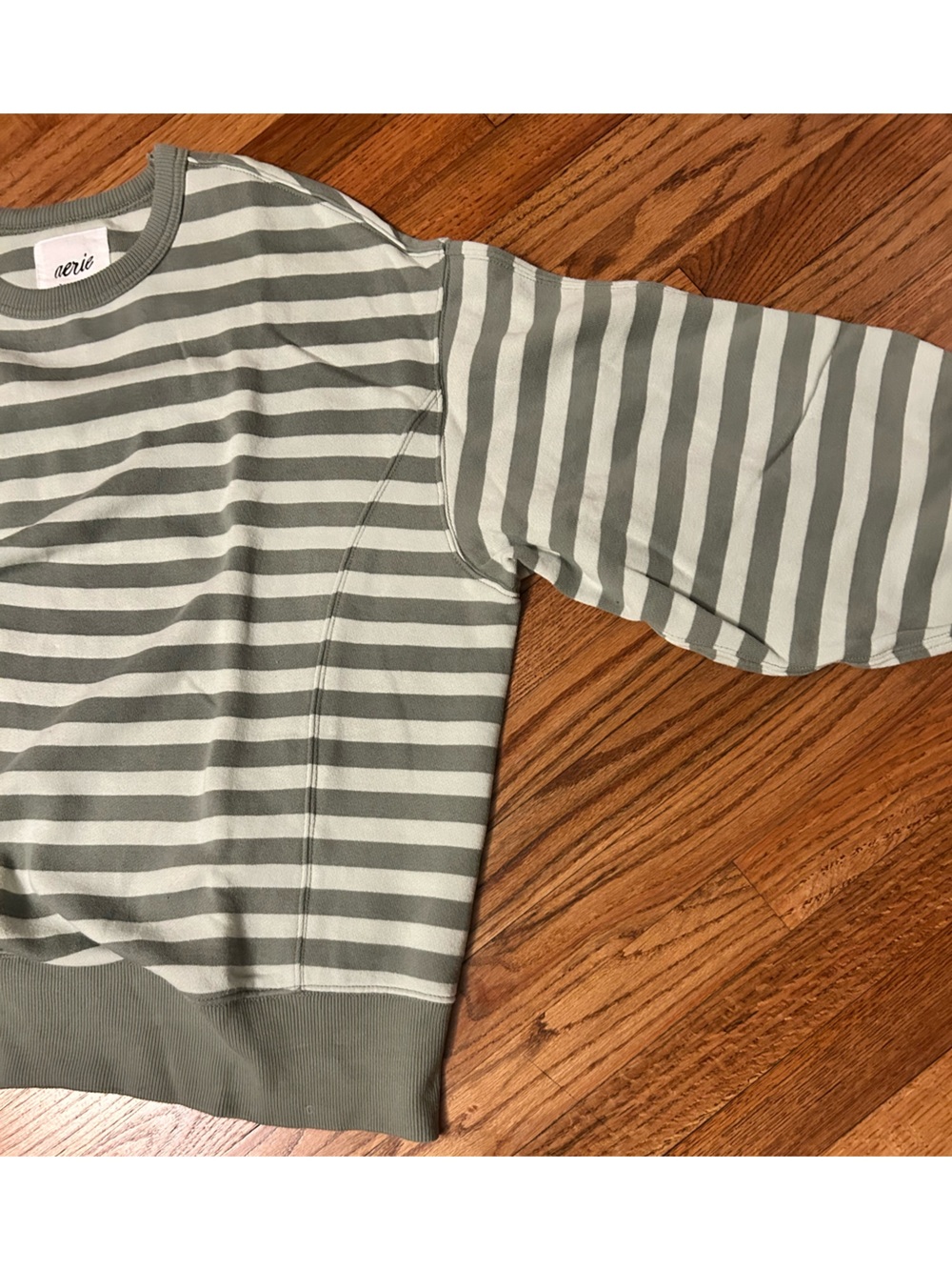 Aerie Go-To Sweatshirt - Picture 11 of 12
